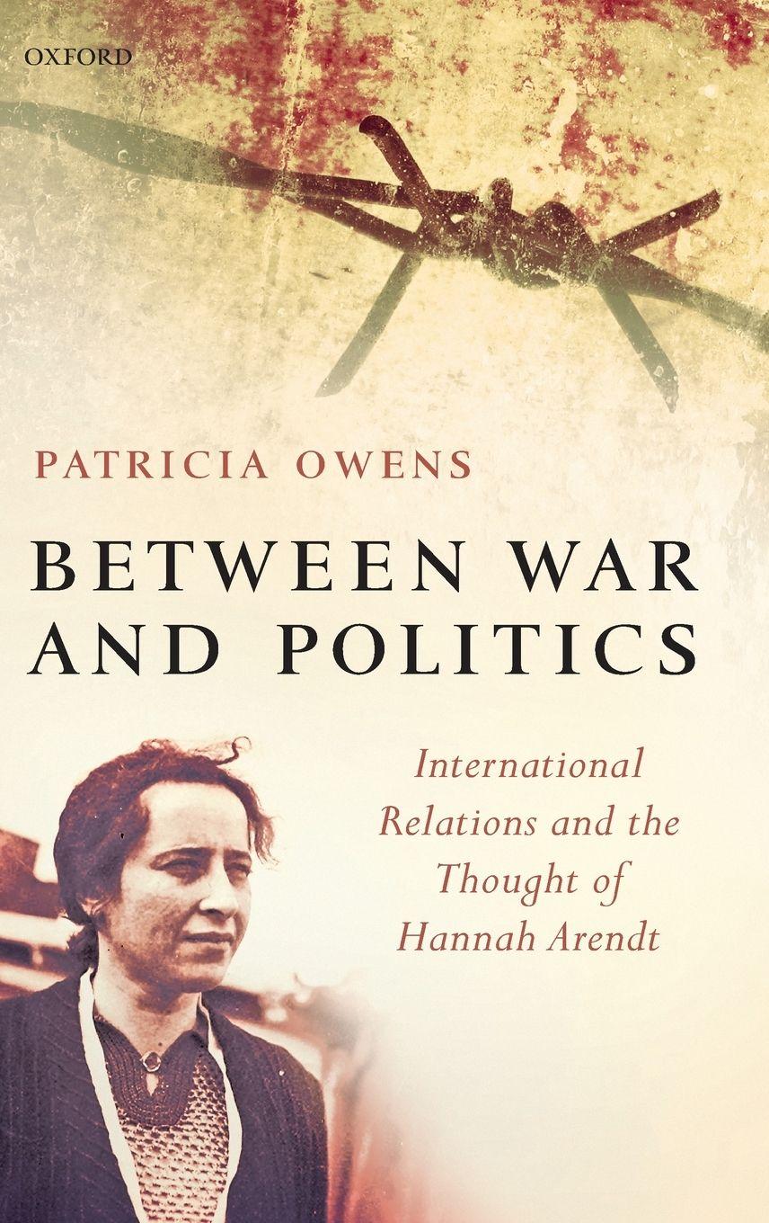Vorderes Coverbild Between War and Politics