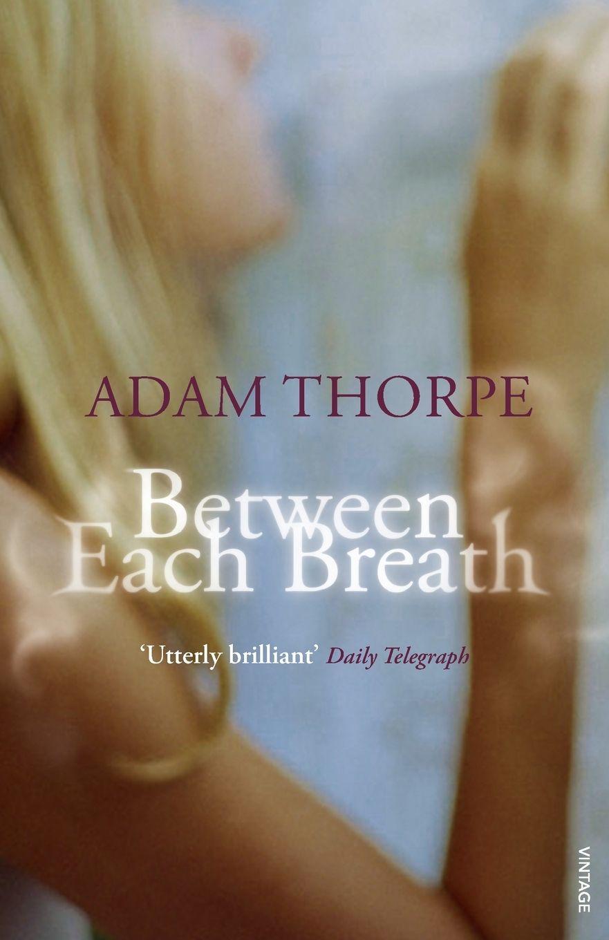 Vorderes Coverbild Between Each Breath