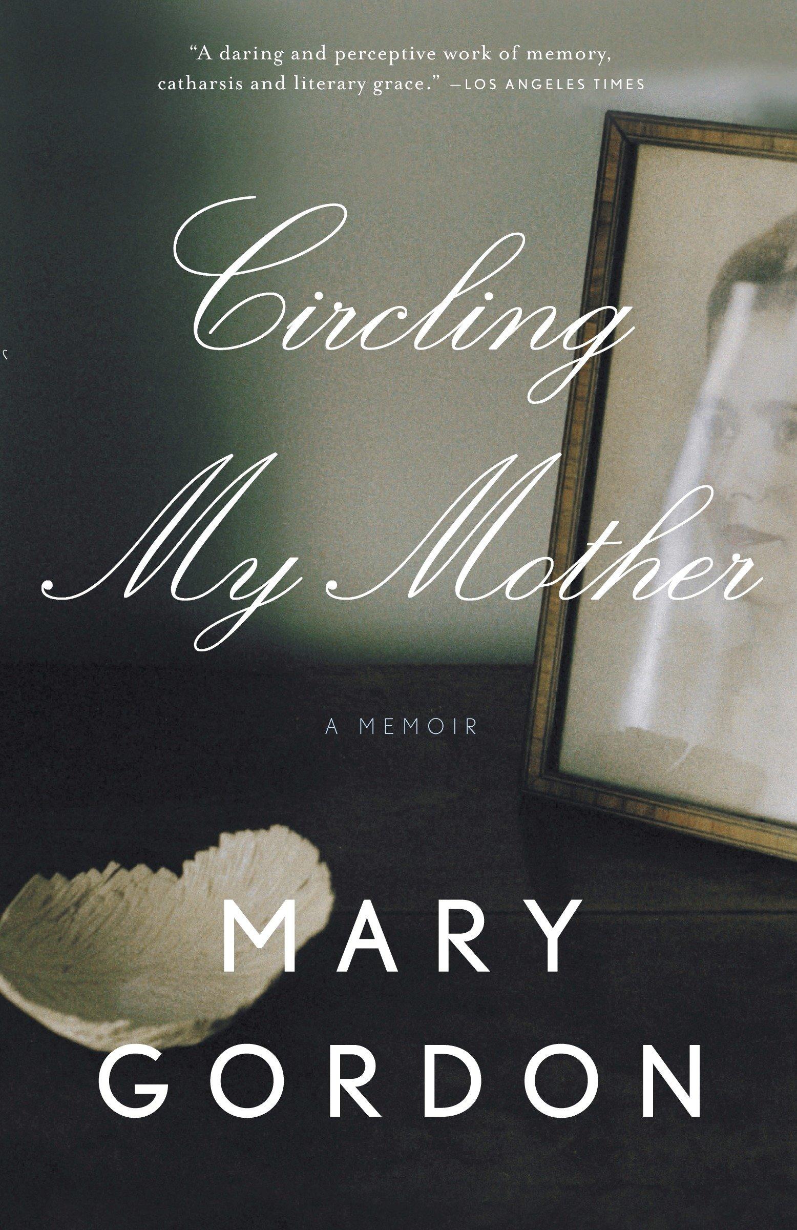 Vorderes Coverbild Circling My Mother