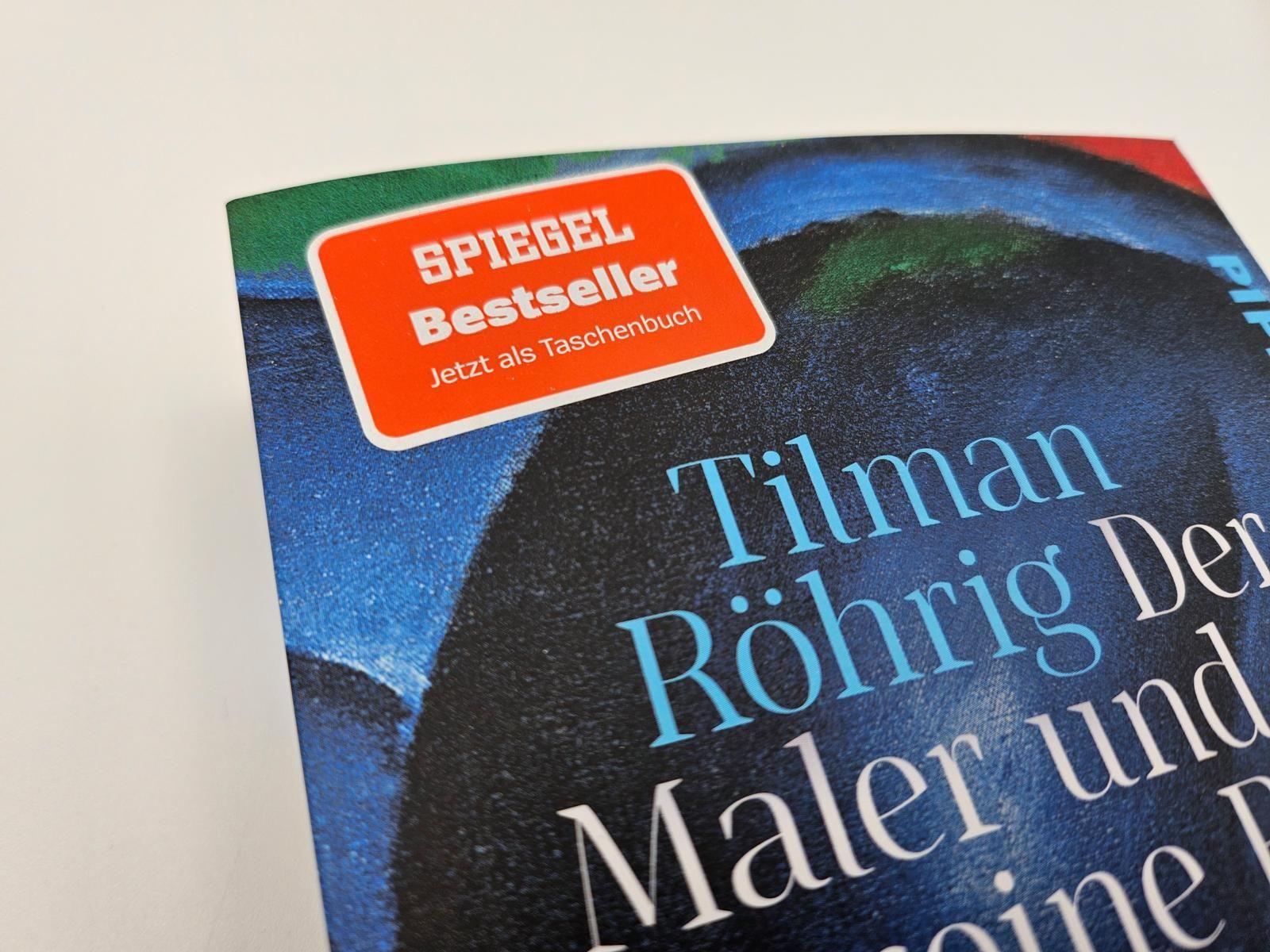 Beispielinhalt (Bild) Der Maler und das reine Blau des Himmels