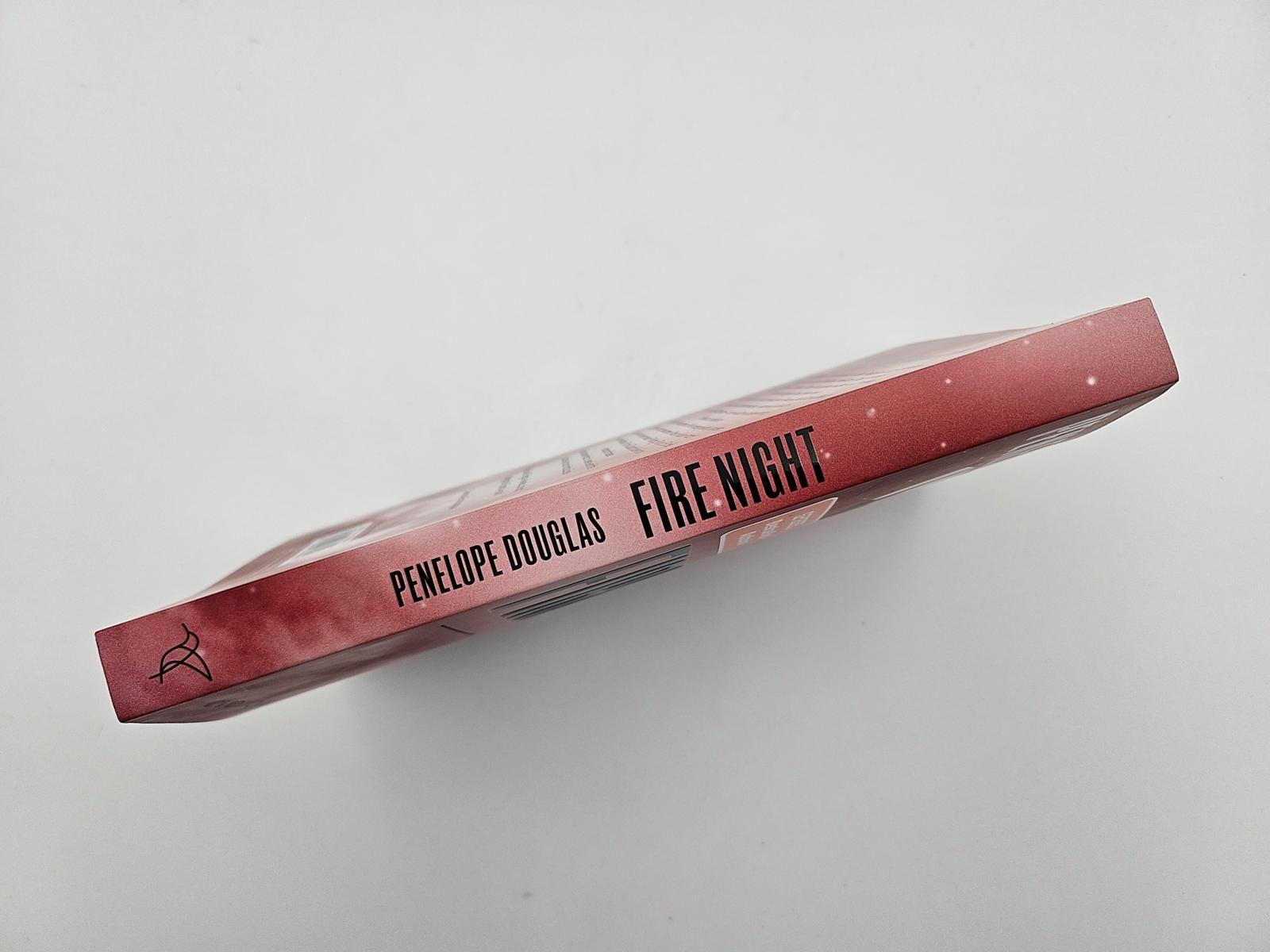 Beispielinhalt (Bild) Fire Night - Ewige Liebe