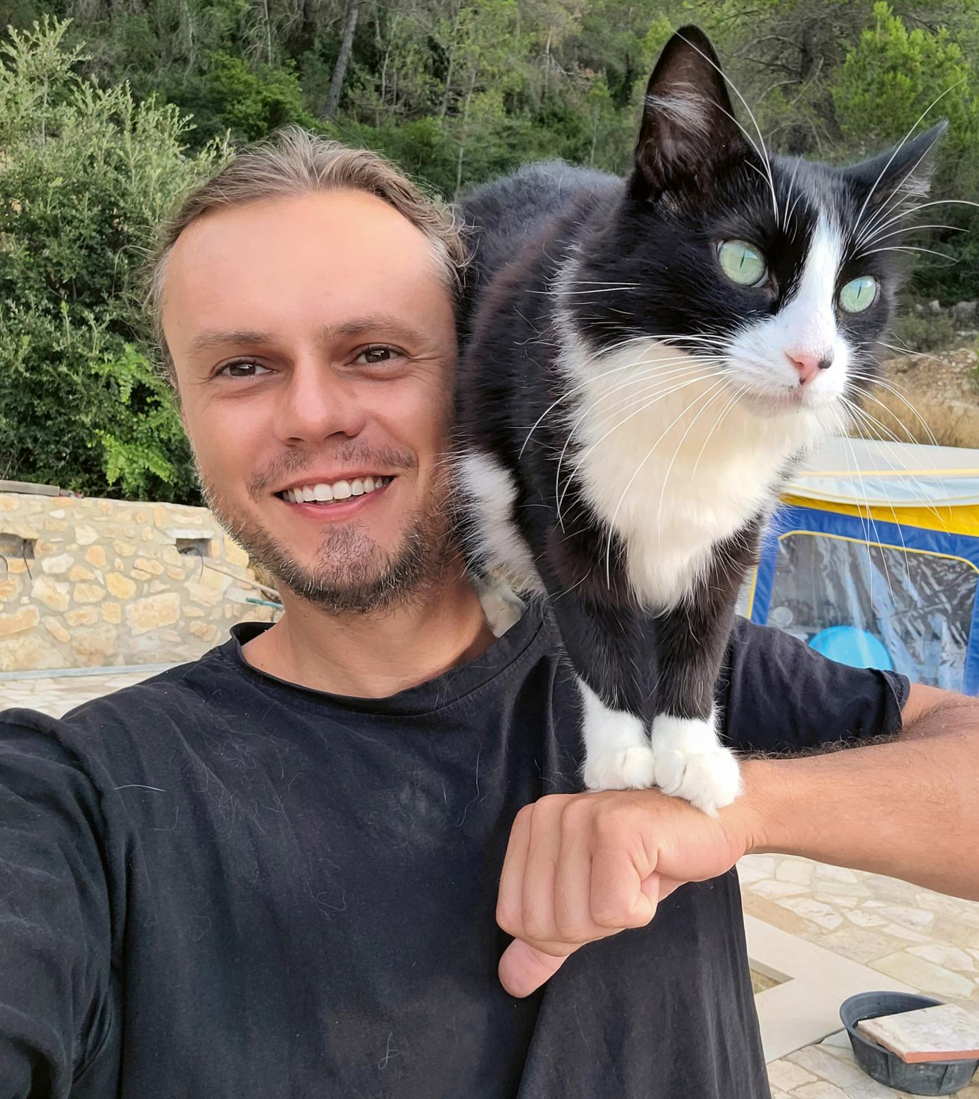 Autorenbild Mit der Katze weiter um die Welt