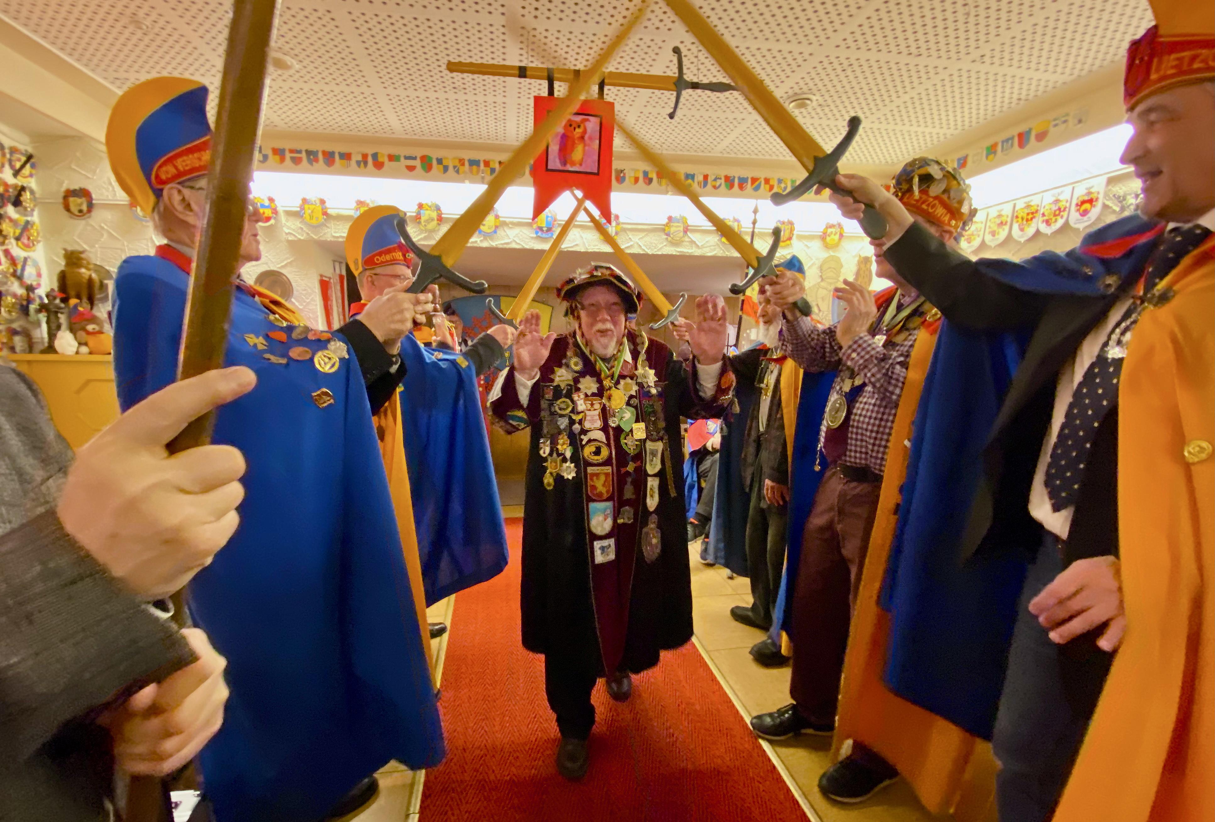 Beispielinhalt (Bild) Ritter von der Rolandnadel