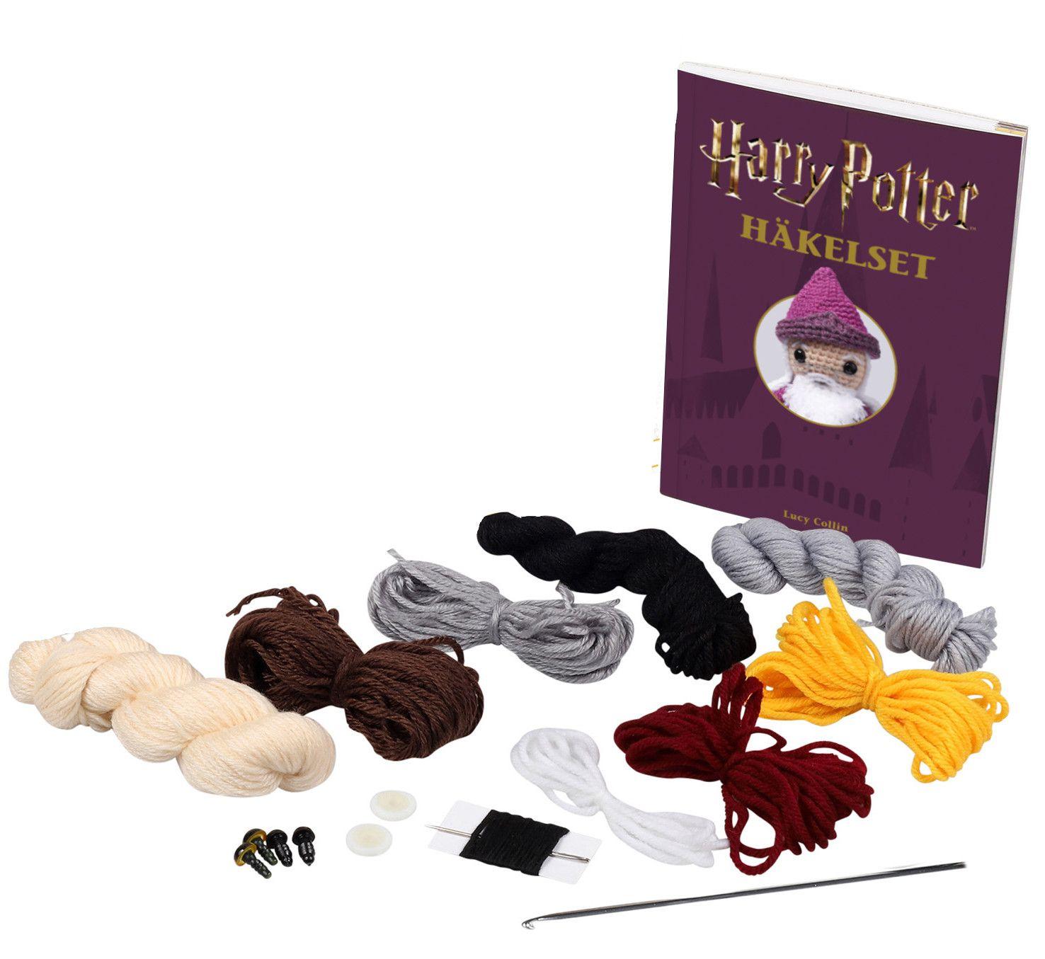 Beispielinhalt (Bild) Harry Potter: Häkelset - 14 magische Projekte aus der Zauberwelt