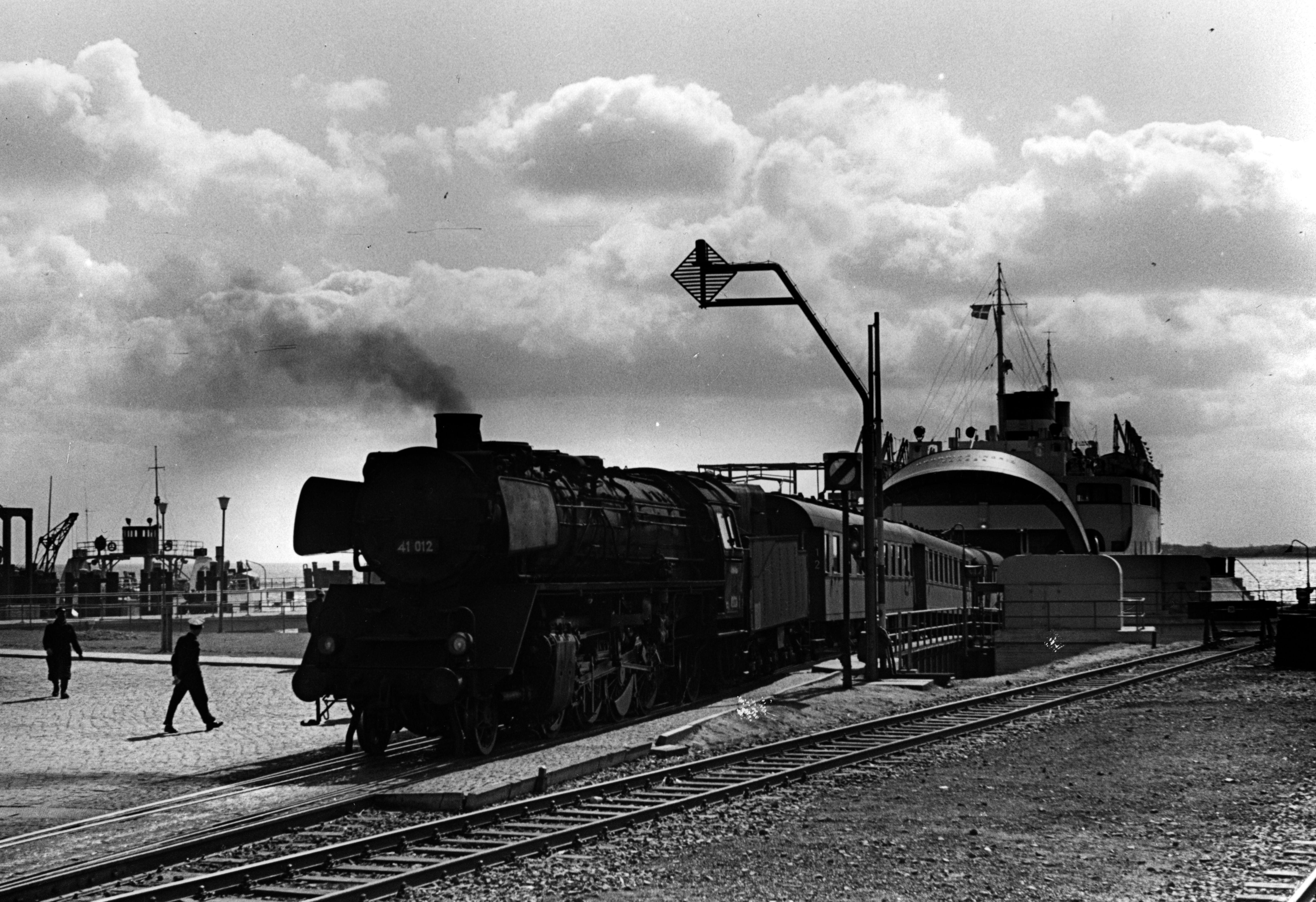 Beispielinhalt (Bild) Frühe Bundesbahn zwischen Sylt und Allgäu