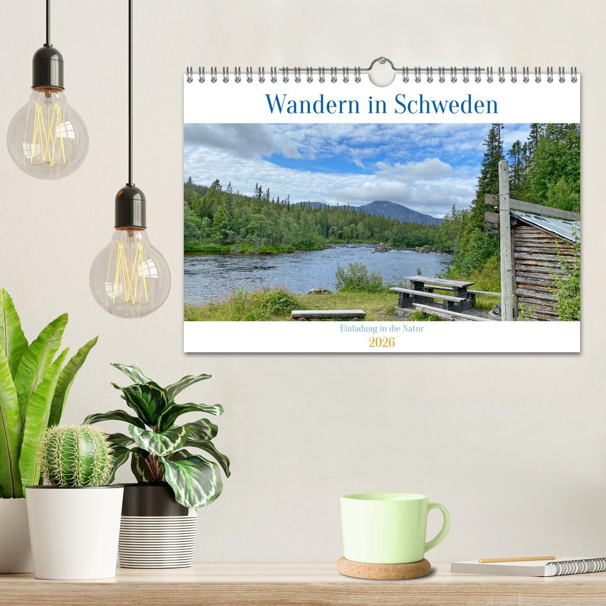 Beispielinhalt (Bild) Wandern in Schweden - Einladung in die Natur (Wandkalender 2026 DIN A4 quer), CALVENDO Monatskalender