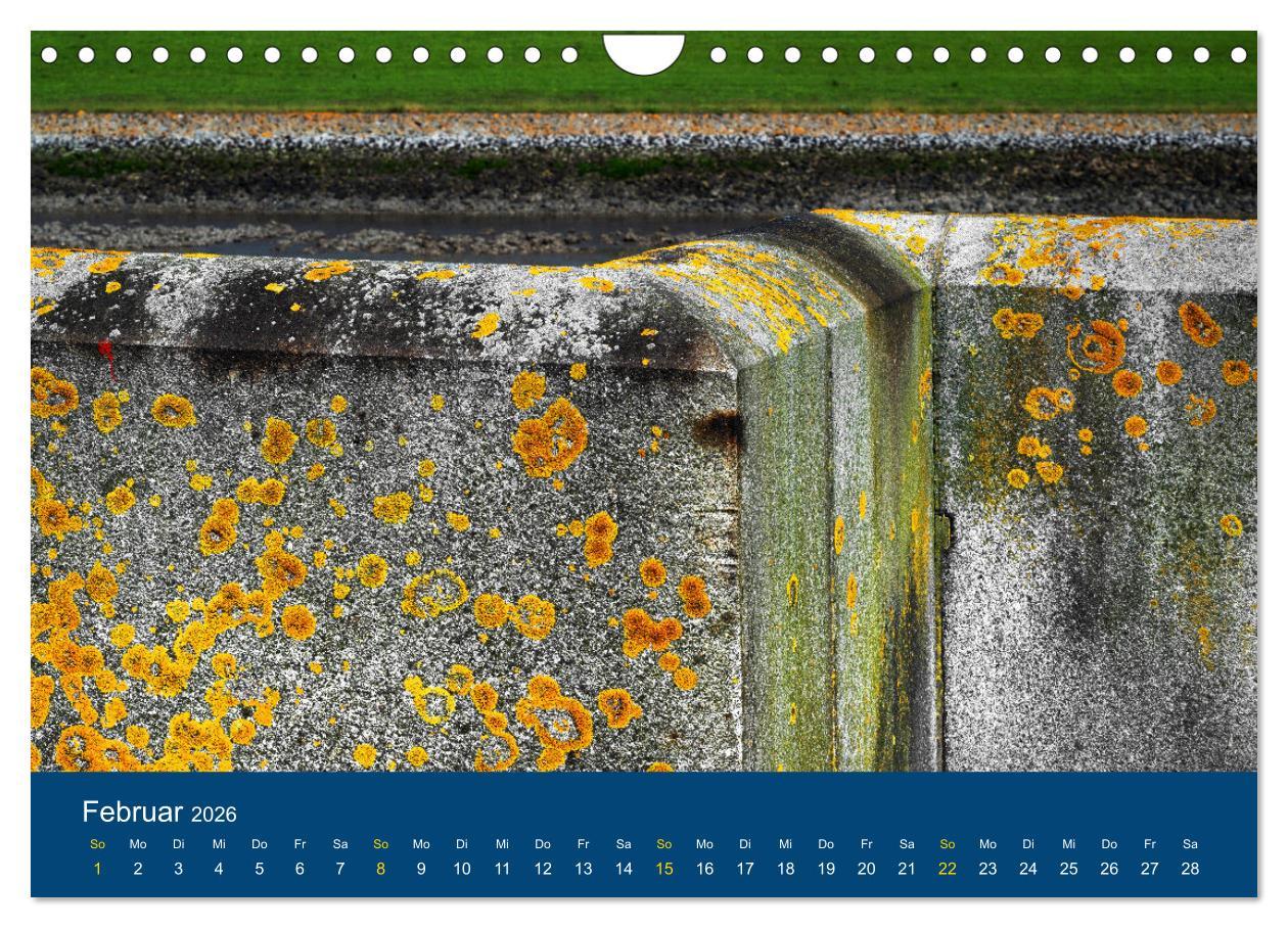 Beispielinhalt (Bild) Die Nordmole in Wilhelmshaven. Historisches Relikt und Lieblingsort. (Wandkalender 2026 DIN A4 quer), CALVENDO Monatskalender