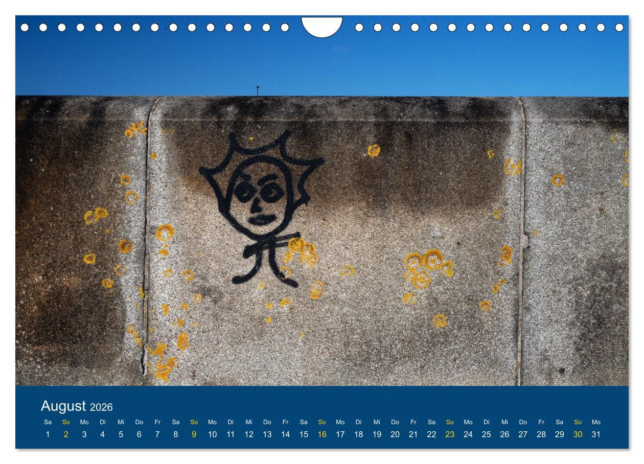 Beispielinhalt (Bild) Die Nordmole in Wilhelmshaven. Historisches Relikt und Lieblingsort. (Wandkalender 2026 DIN A4 quer), CALVENDO Monatskalender
