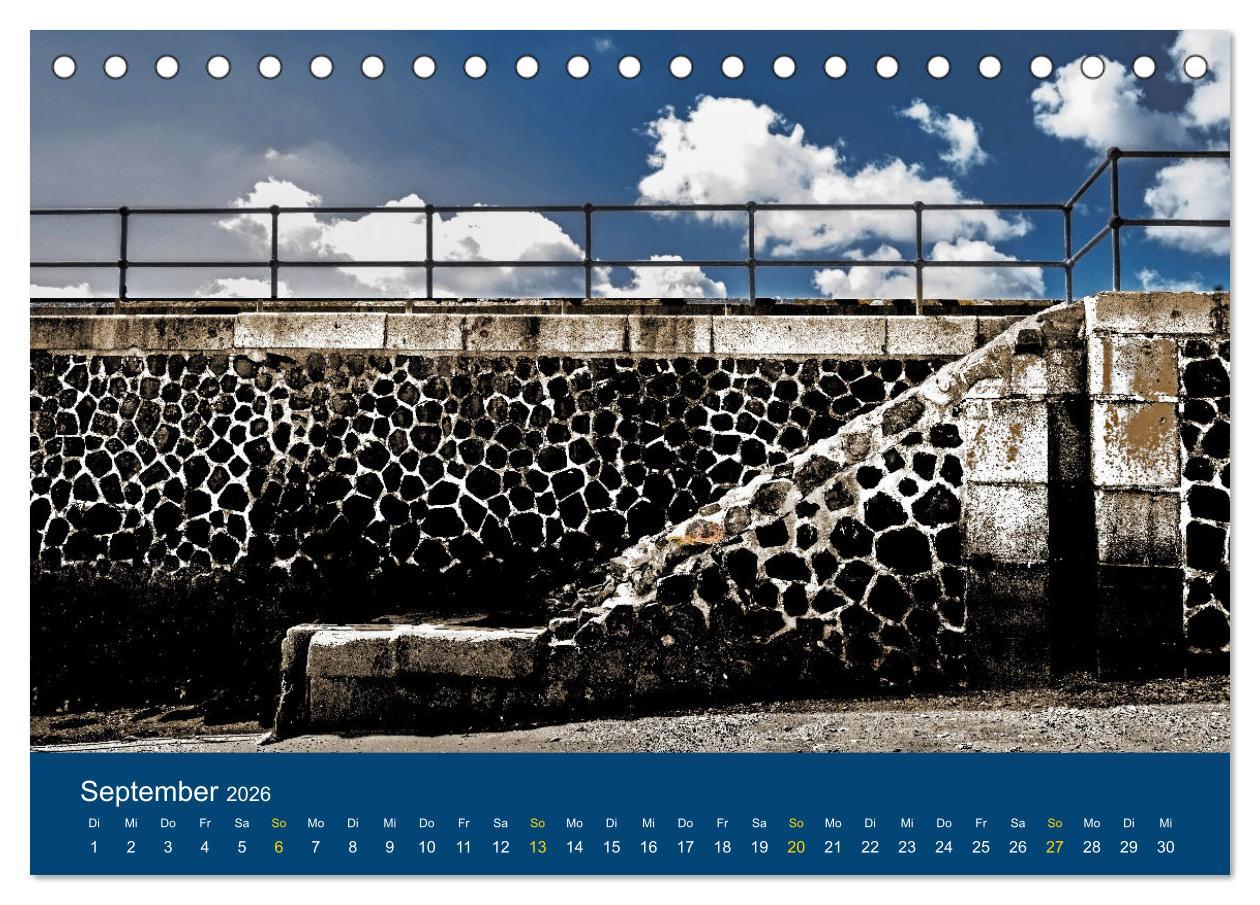 Beispielinhalt (Bild) Die Nordmole in Wilhelmshaven. Historisches Relikt und Lieblingsort. (Tischkalender 2026 DIN A5 quer), CALVENDO Monatskalender