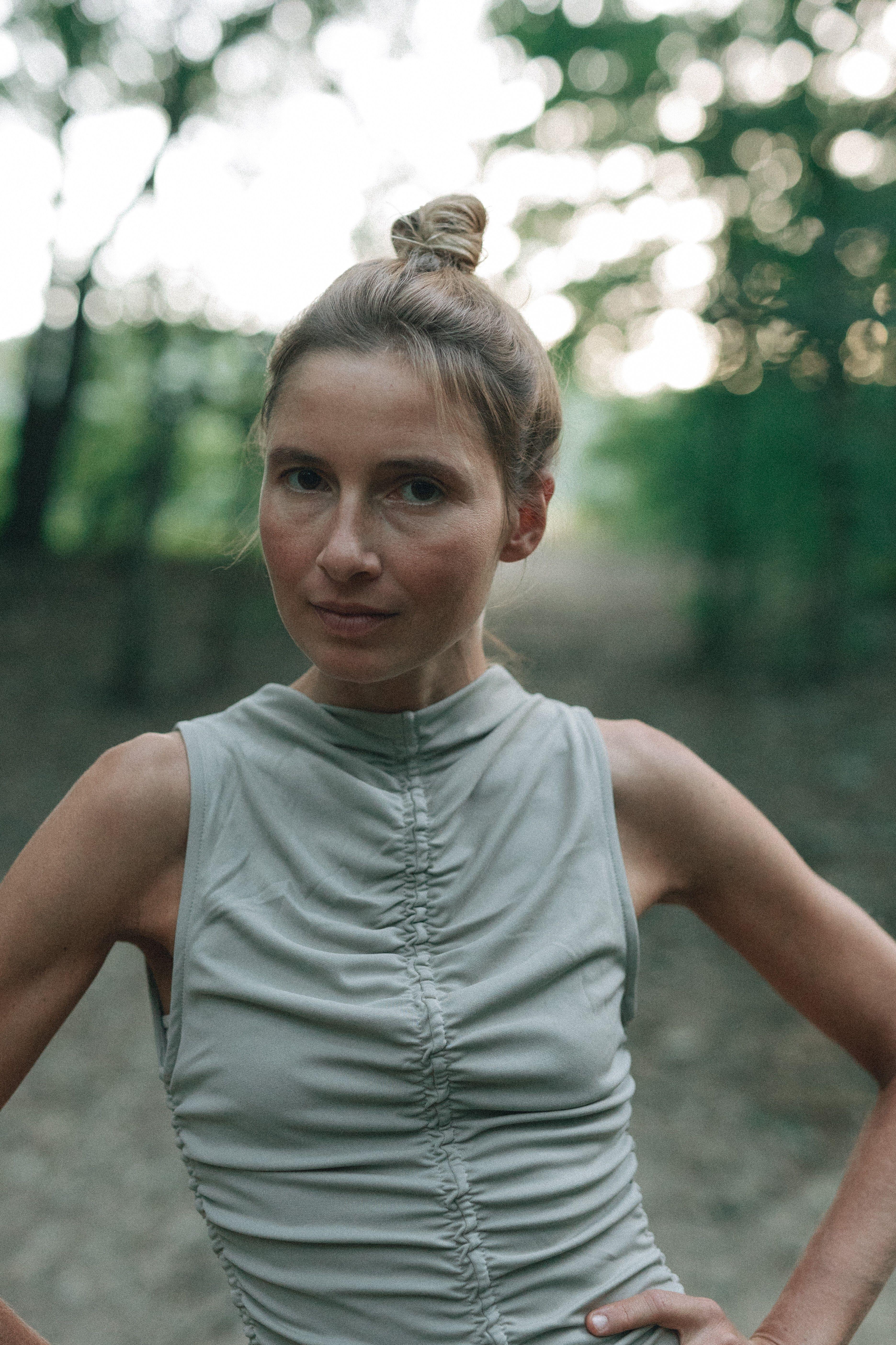 Autorenbild Dein Mystischer Jahreskreis - Mit Astrologie und Hexenmagie von Ostara bis zu den Sperr- und Rauhnächten