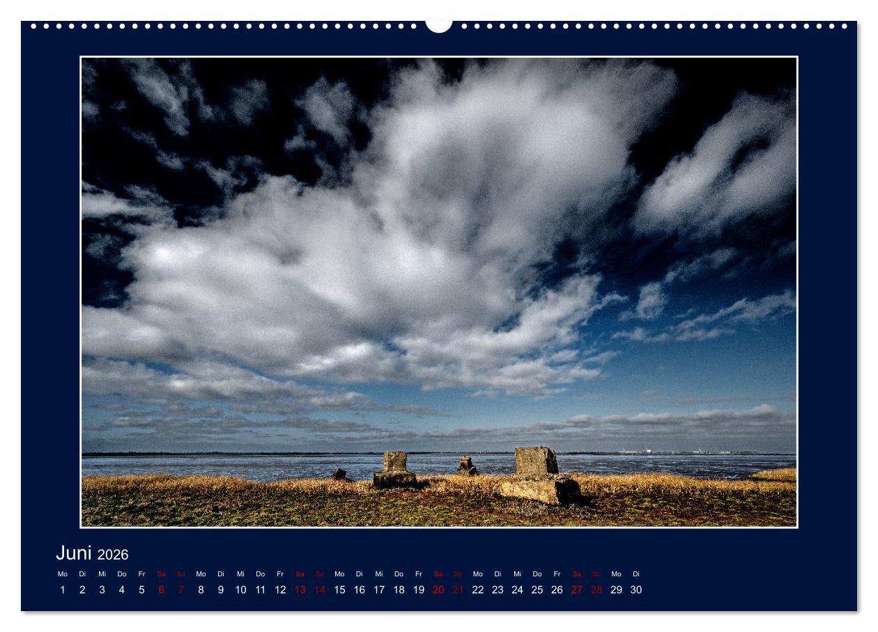 Beispielinhalt (Bild) Wolken, Watt und Wellen. Fotografische Impressionen vom Jadebusen. (Wandkalender 2026 DIN A2 quer), CALVENDO Monatskalender