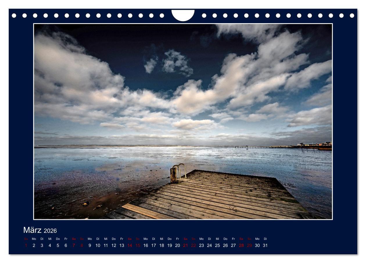 Beispielinhalt (Bild) Wolken, Watt und Wellen. Fotografische Impressionen vom Jadebusen. (Wandkalender 2026 DIN A4 quer), CALVENDO Monatskalender