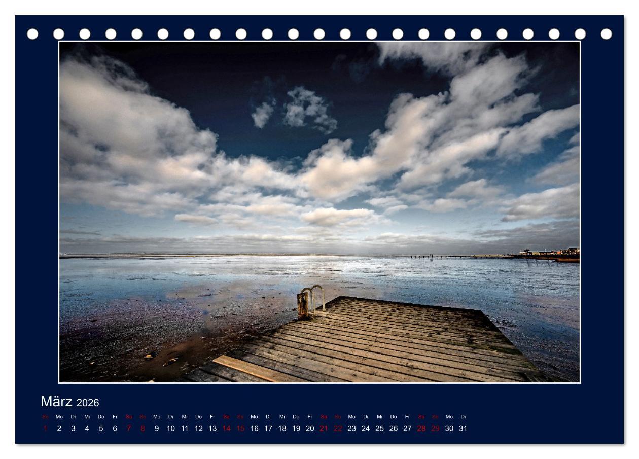 Beispielinhalt (Bild) Wolken, Watt und Wellen. Fotografische Impressionen vom Jadebusen. (Tischkalender 2026 DIN A5 quer), CALVENDO Monatskalender