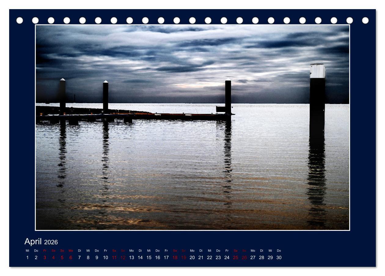 Beispielinhalt (Bild) Wolken, Watt und Wellen. Fotografische Impressionen vom Jadebusen. (Tischkalender 2026 DIN A5 quer), CALVENDO Monatskalender