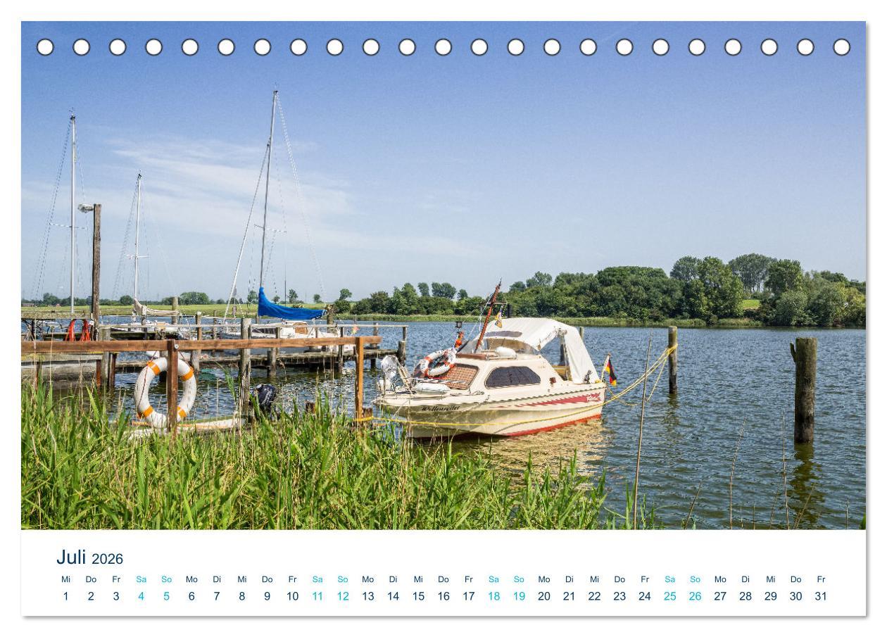 Beispielinhalt (Bild) Die Schlei - Segelrevier und Naherholungsgebiet (Tischkalender 2026 DIN A5 quer), CALVENDO Monatskalender