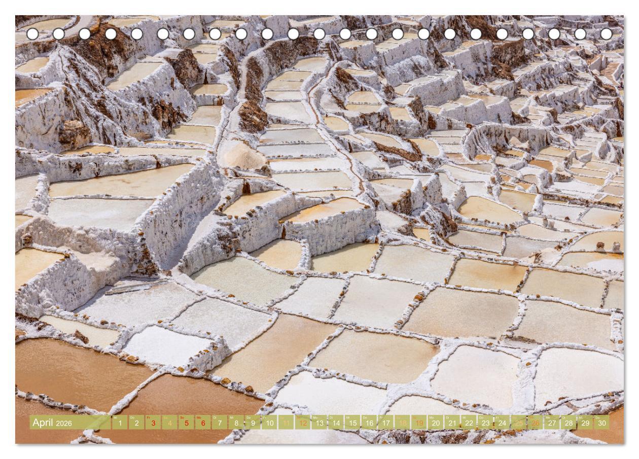 Beispielinhalt (Bild) Peru - Bunte Vielfalt von Machu Picchu bis zur Atacama Wüste (Tischkalender 2026 DIN A5 quer), CALVENDO Monatskalender