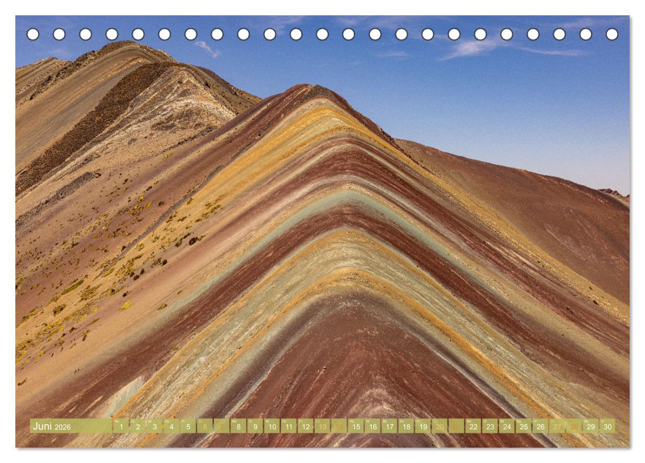 Beispielinhalt (Bild) Peru - Bunte Vielfalt von Machu Picchu bis zur Atacama Wüste (Tischkalender 2026 DIN A5 quer), CALVENDO Monatskalender