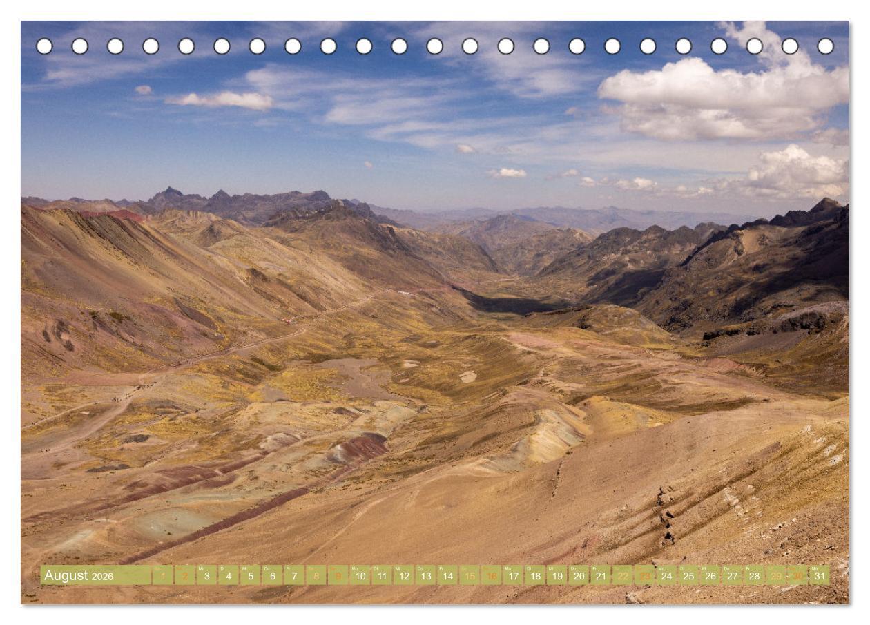 Beispielinhalt (Bild) Peru - Bunte Vielfalt von Machu Picchu bis zur Atacama Wüste (Tischkalender 2026 DIN A5 quer), CALVENDO Monatskalender