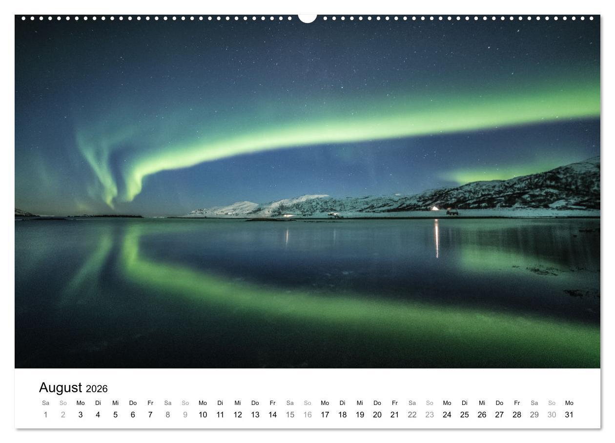 Beispielinhalt (Bild) Nordlichter - Farbenspiel am arktischen Nachthimmel (Wandkalender 2026 DIN A2 quer), CALVENDO Monatskalender