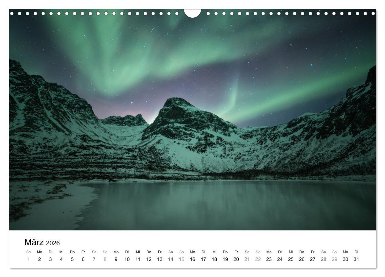 Beispielinhalt (Bild) Nordlichter - Farbenspiel am arktischen Nachthimmel (Wandkalender 2026 DIN A3 quer), CALVENDO Monatskalender