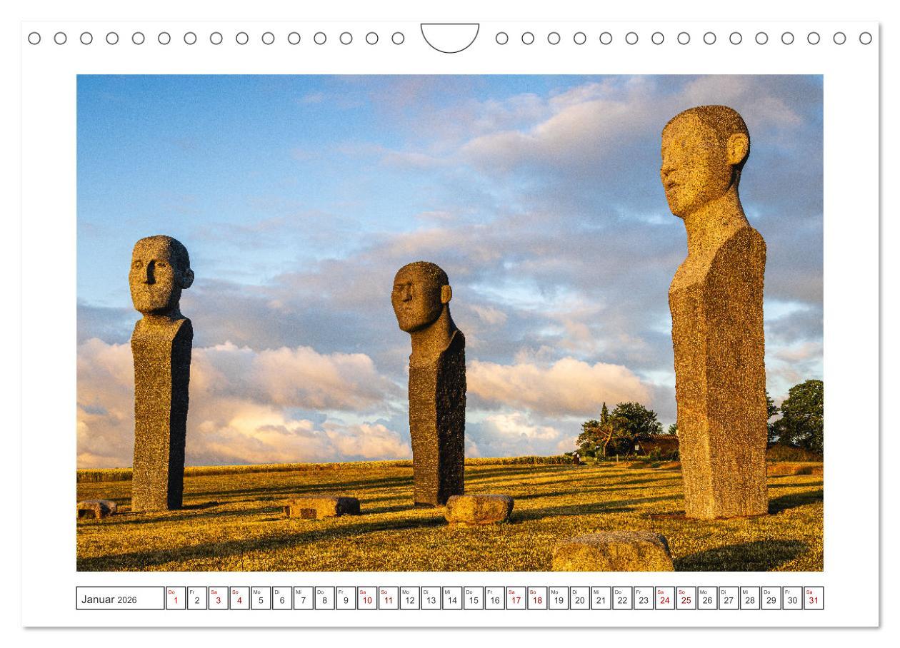 Beispielinhalt (Bild) Lolland - Harmonie von Mensch und Natur (Wandkalender 2026 DIN A4 quer), CALVENDO Monatskalender