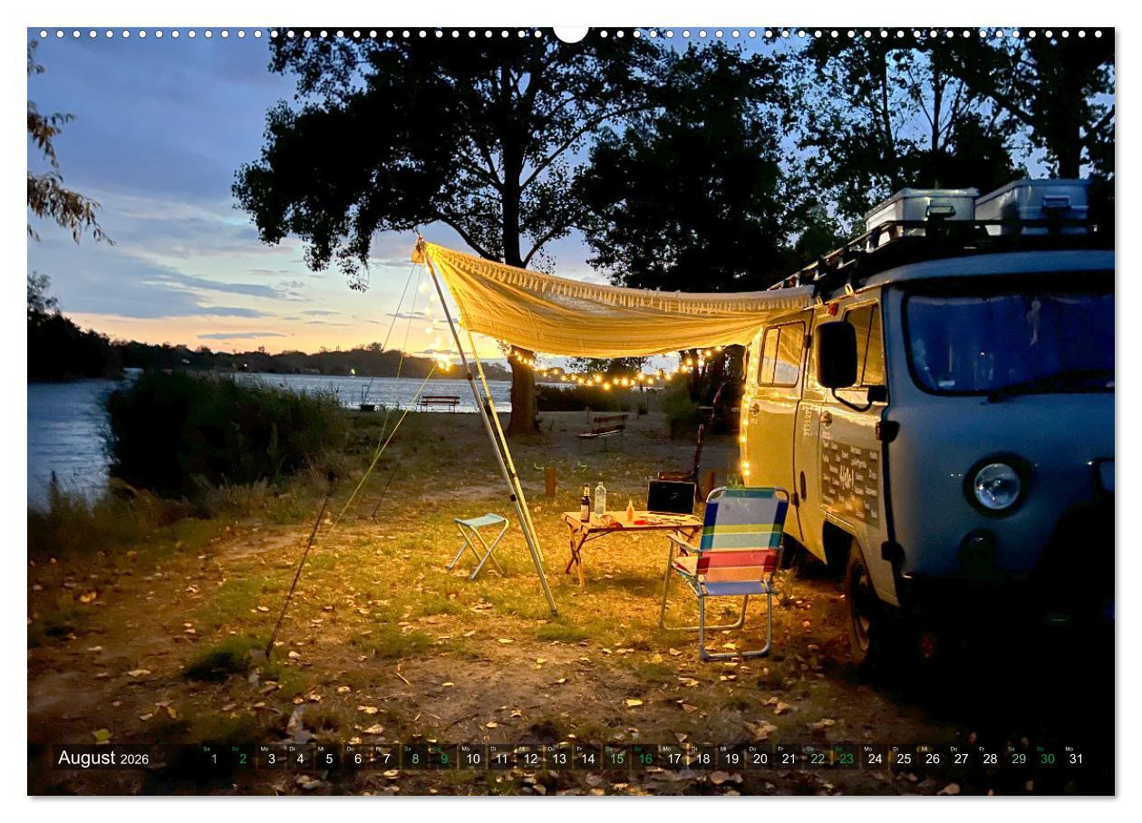 Beispielinhalt (Bild) UAZ 452 Buchanka Love (hochwertiger Premium Wandkalender 2026 DIN A2 quer), Kunstdruck in Hochglanz