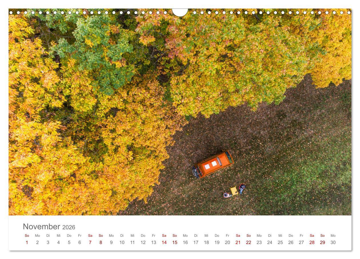 Beispielinhalt (Bild) Abenteuer Vanlife - Glücklich unterwegs (Wandkalender 2026 DIN A3 quer), CALVENDO Monatskalender