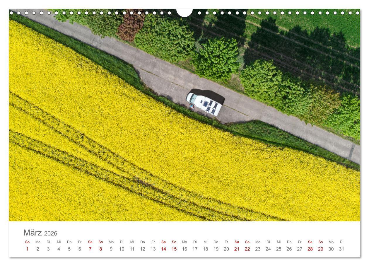 Beispielinhalt (Bild) Abenteuer Vanlife - Glücklich unterwegs (Wandkalender 2026 DIN A3 quer), CALVENDO Monatskalender
