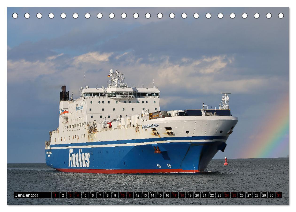 Beispielinhalt (Bild) Shipspotting Travemünde (Tischkalender 2026 DIN A5 quer), CALVENDO Monatskalender