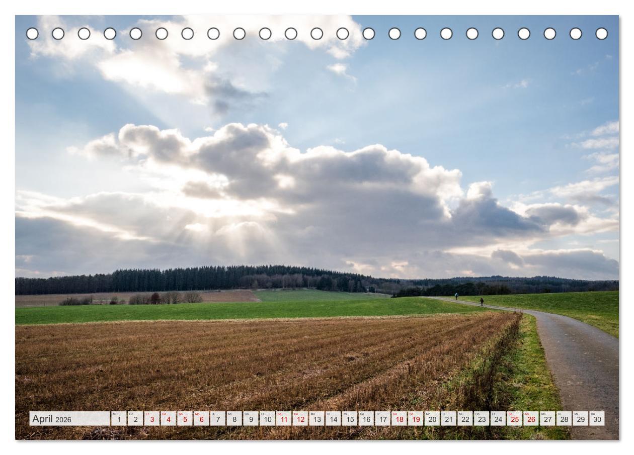Beispielinhalt (Bild) Nationalpark Eifel - Schöne Tage im Grünen (Tischkalender 2026 DIN A5 quer), CALVENDO Monatskalender