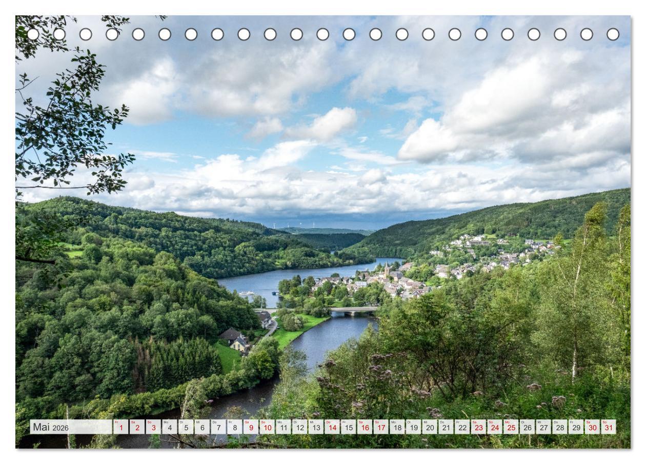 Beispielinhalt (Bild) Nationalpark Eifel - Schöne Tage im Grünen (Tischkalender 2026 DIN A5 quer), CALVENDO Monatskalender