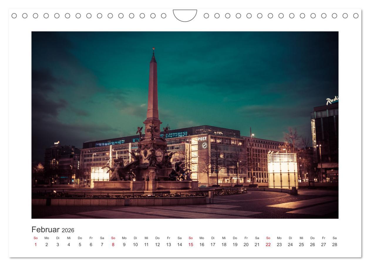 Beispielinhalt (Bild) Leipzig bei Nacht (Wandkalender 2026 DIN A4 quer), CALVENDO Monatskalender