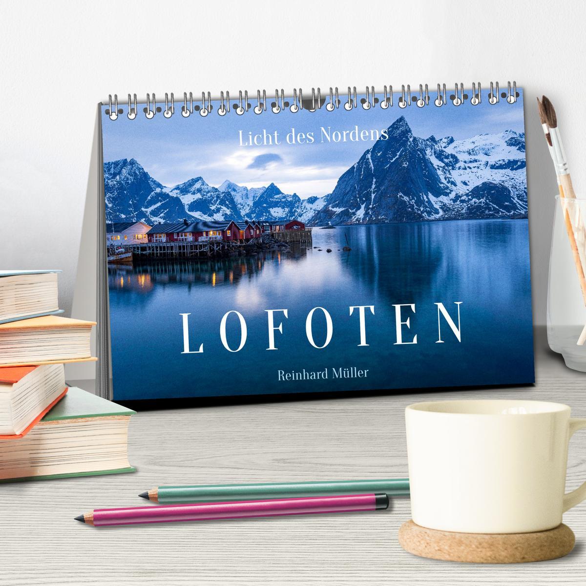 Beispielinhalt (Bild) Licht des Nordens - LOFOTEN (Tischkalender 2026 DIN A5 quer), CALVENDO Monatskalender