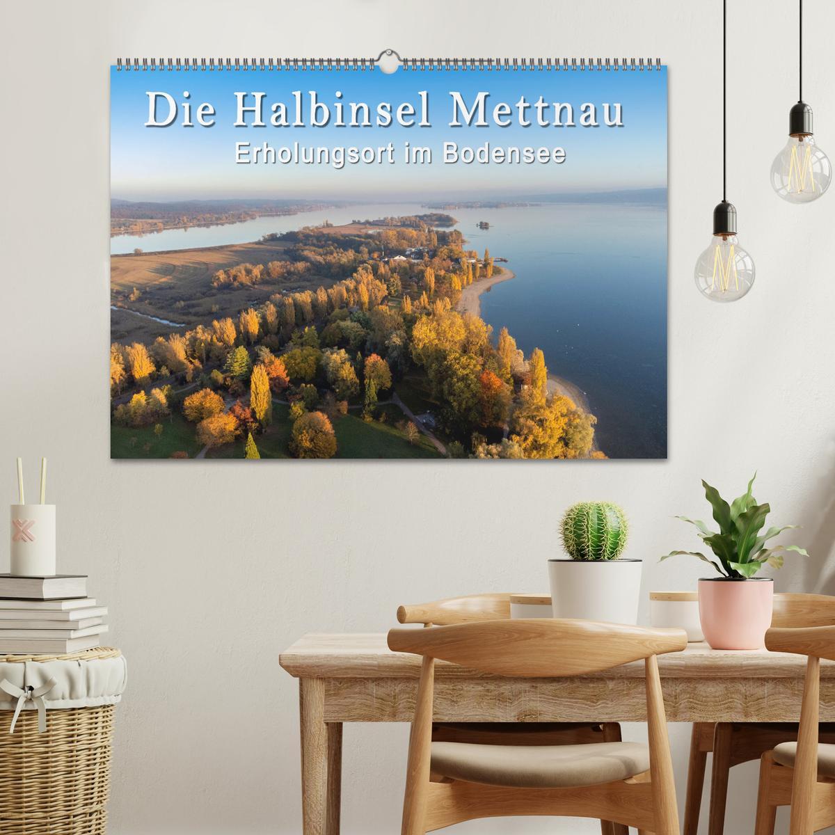 Beispielinhalt (Bild) Die Halbinsel Mettnau - Erholungsort im Bodensee (Wandkalender 2026 DIN A2 quer), CALVENDO Monatskalender