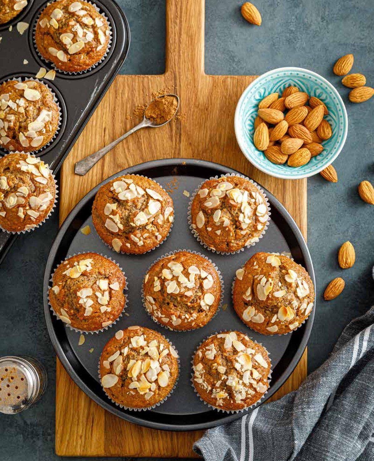 Beispielinhalt (Bild) Heißluftfritteuse GOLD Das Backbuch