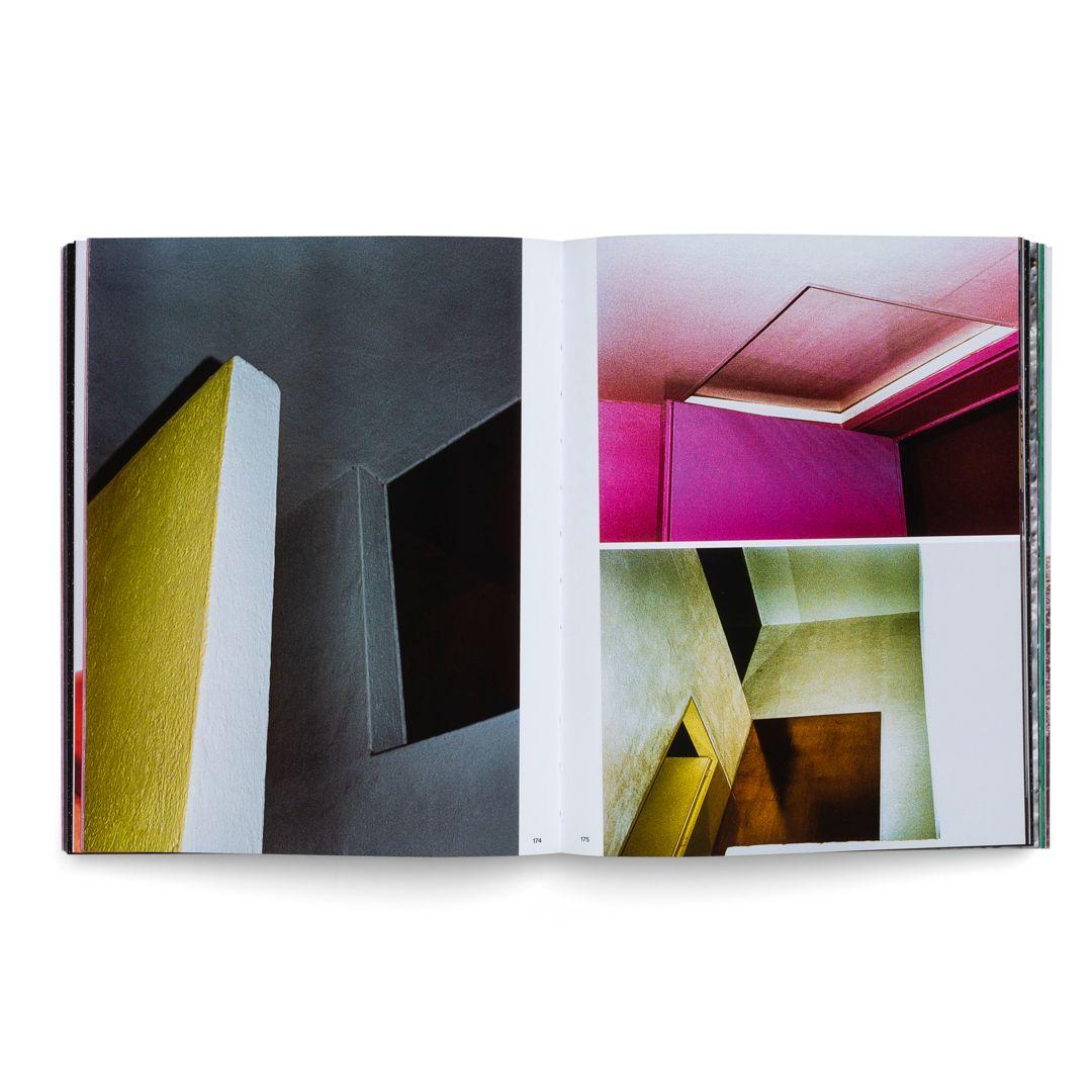 Beispielinhalt (Bild) Lake Verea: Modern Barragán