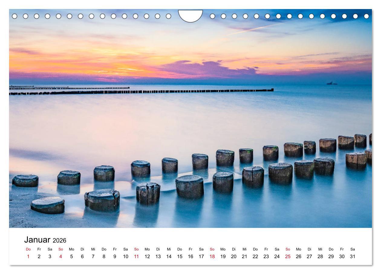 Beispielinhalt (Bild) Fischland-Darß - Stimmungsvolle Augenblicke (Wandkalender 2026 DIN A4 quer), CALVENDO Monatskalender