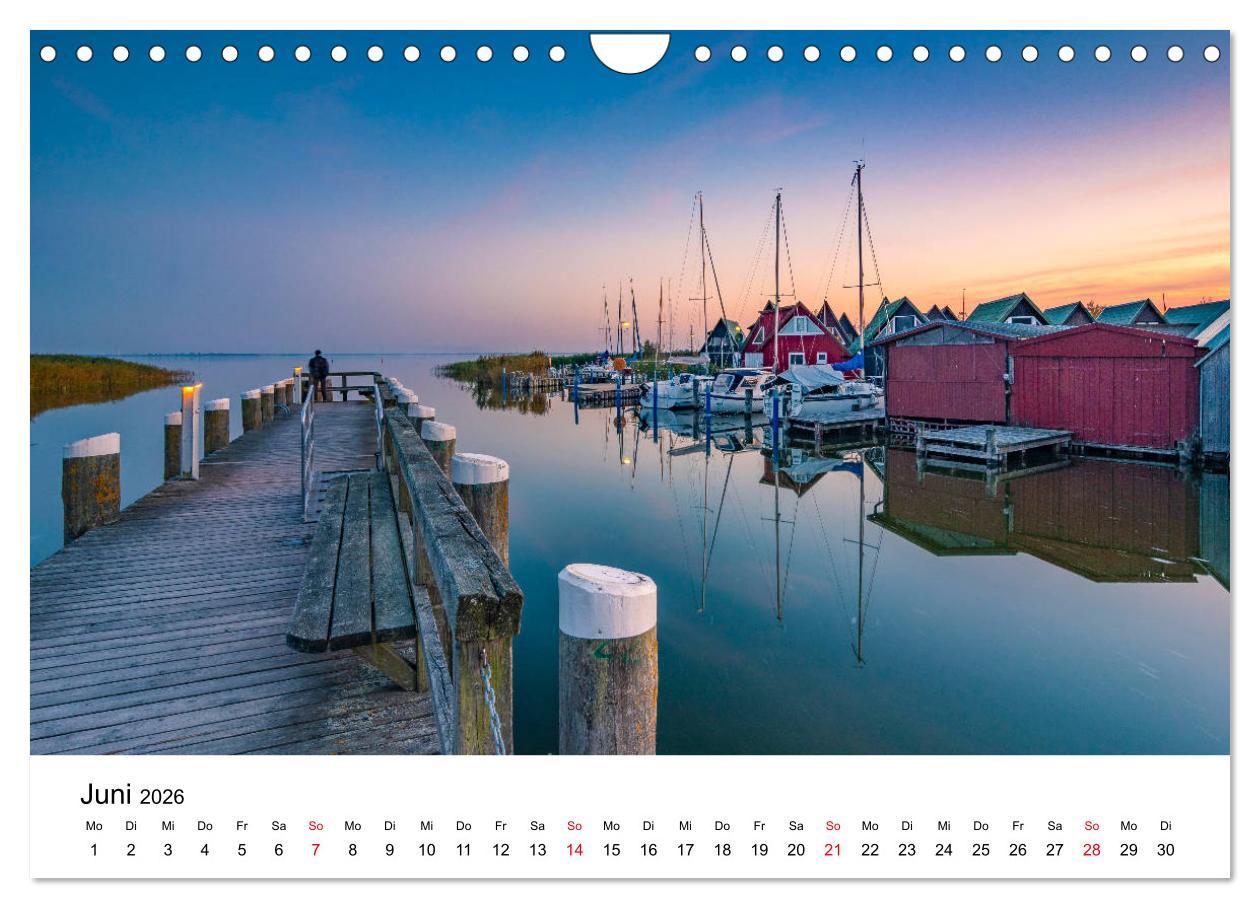 Beispielinhalt (Bild) Fischland-Darß - Stimmungsvolle Augenblicke (Wandkalender 2026 DIN A4 quer), CALVENDO Monatskalender