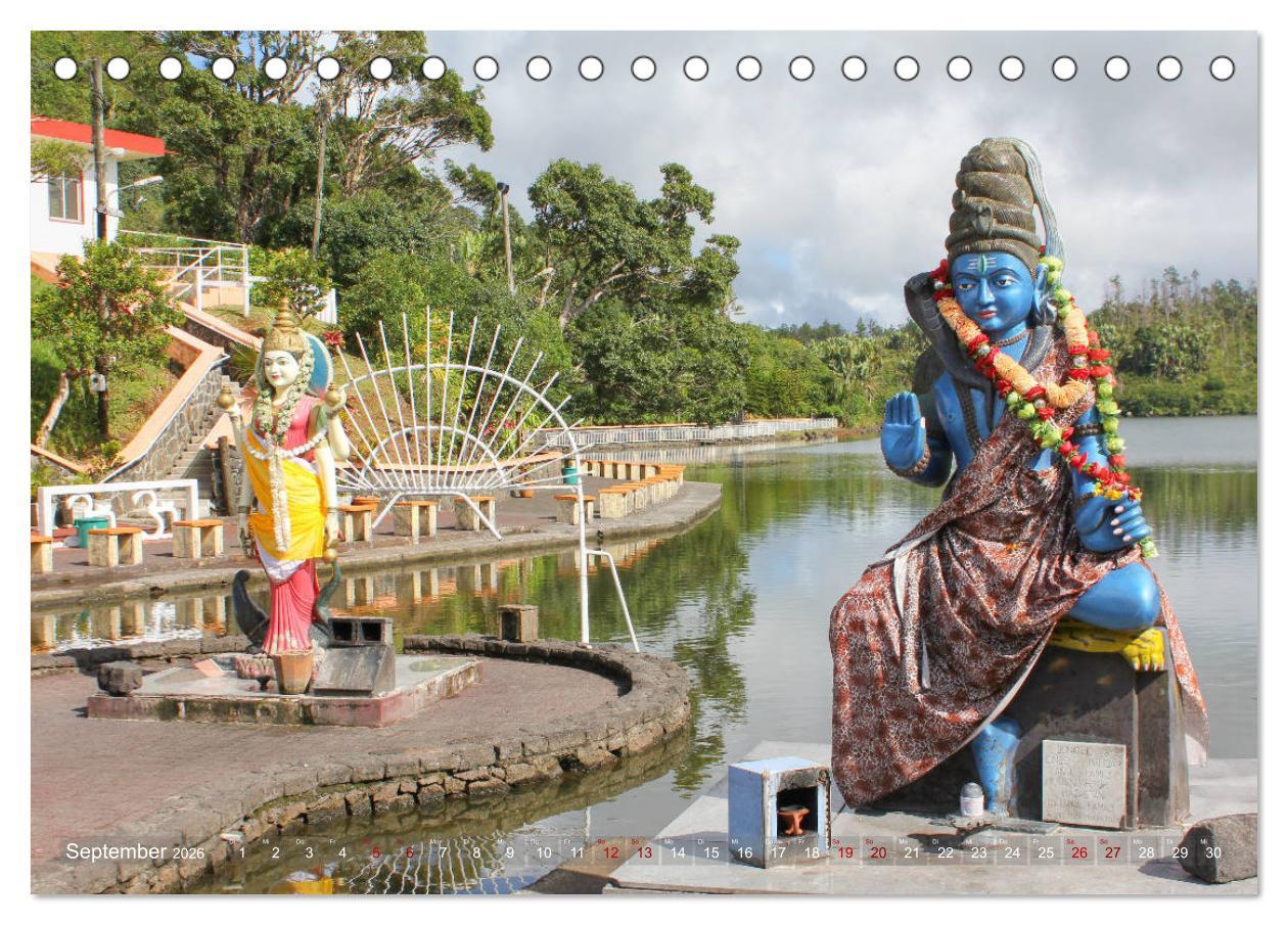 Beispielinhalt (Bild) Mauritius - Die Perle im Indischen Ozean (Tischkalender 2026 DIN A5 quer), CALVENDO Monatskalender