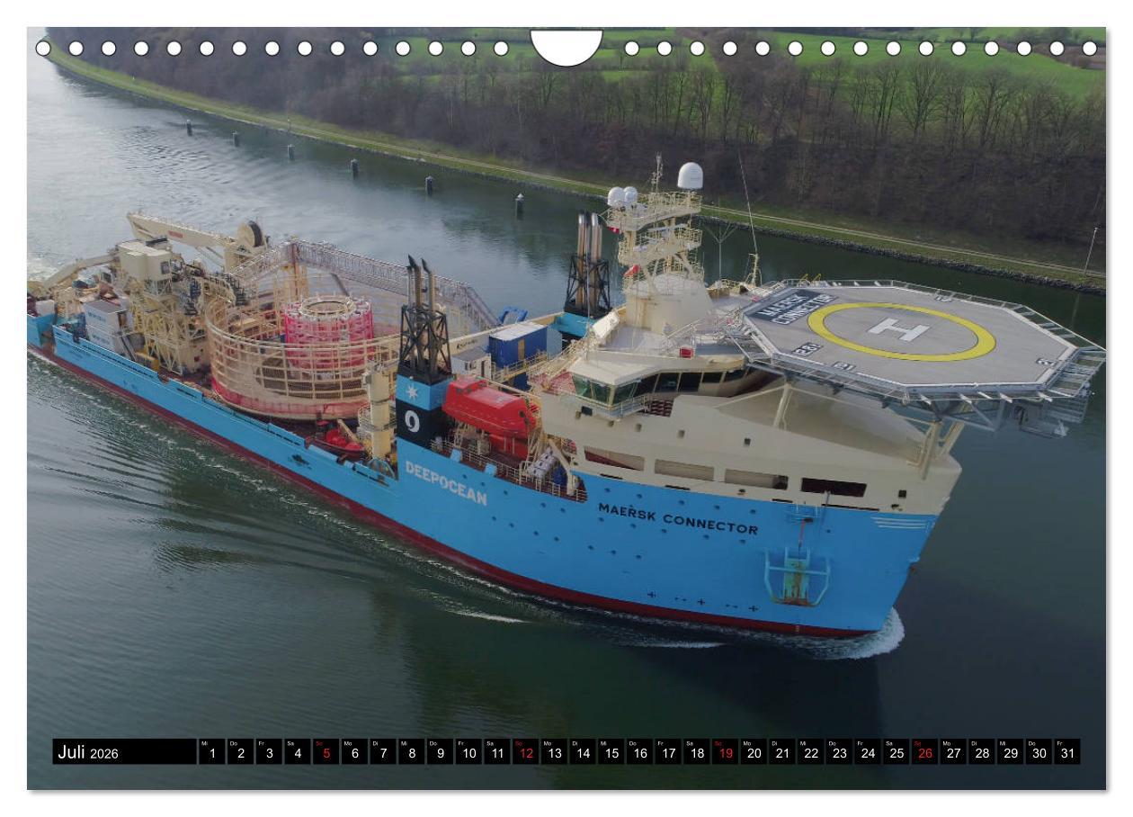 Beispielinhalt (Bild) 100 Meter über Grund - Am Nord-Ostsee-Kanal (Wandkalender 2026 DIN A4 quer), CALVENDO Monatskalender