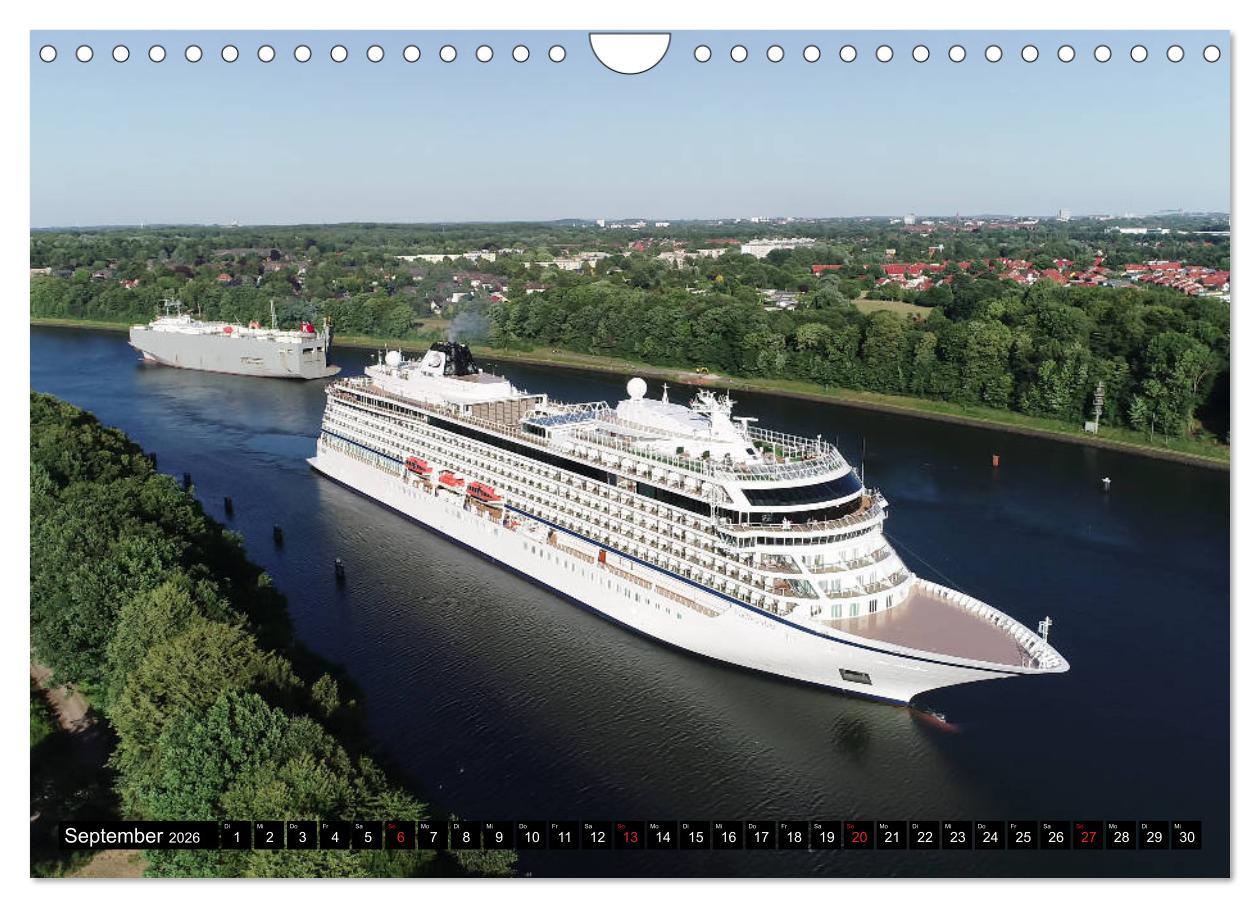 Beispielinhalt (Bild) 100 Meter über Grund - Am Nord-Ostsee-Kanal (Wandkalender 2026 DIN A4 quer), CALVENDO Monatskalender