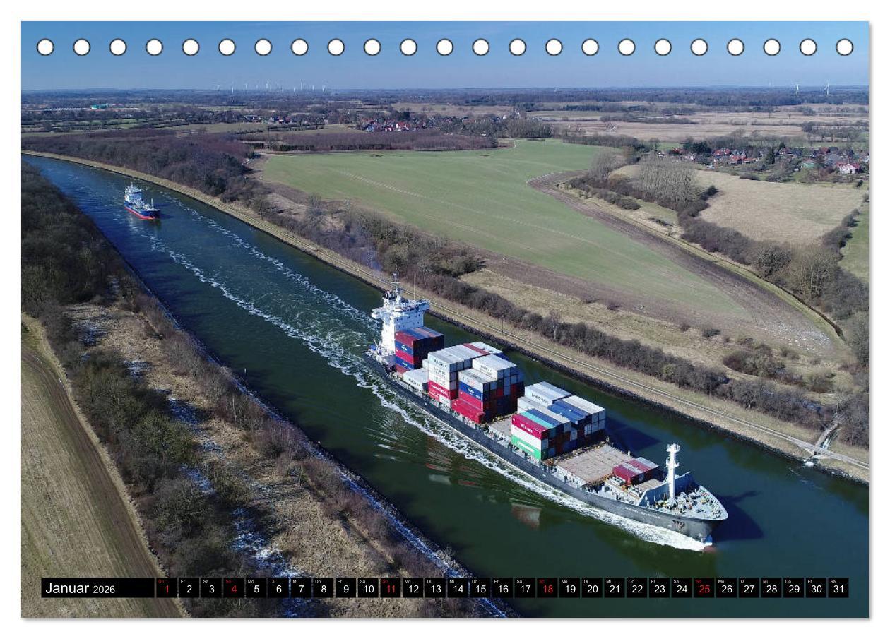 Beispielinhalt (Bild) 100 Meter über Grund - Am Nord-Ostsee-Kanal (Tischkalender 2026 DIN A5 quer), CALVENDO Monatskalender