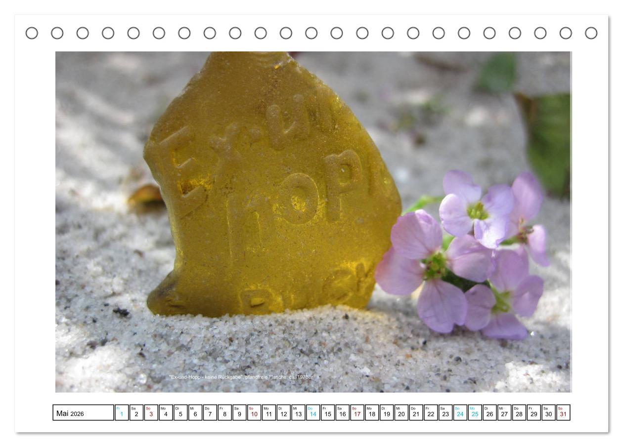 Beispielinhalt (Bild) Meerglas - Juwelen der Meeres (Tischkalender 2026 DIN A5 quer), CALVENDO Monatskalender