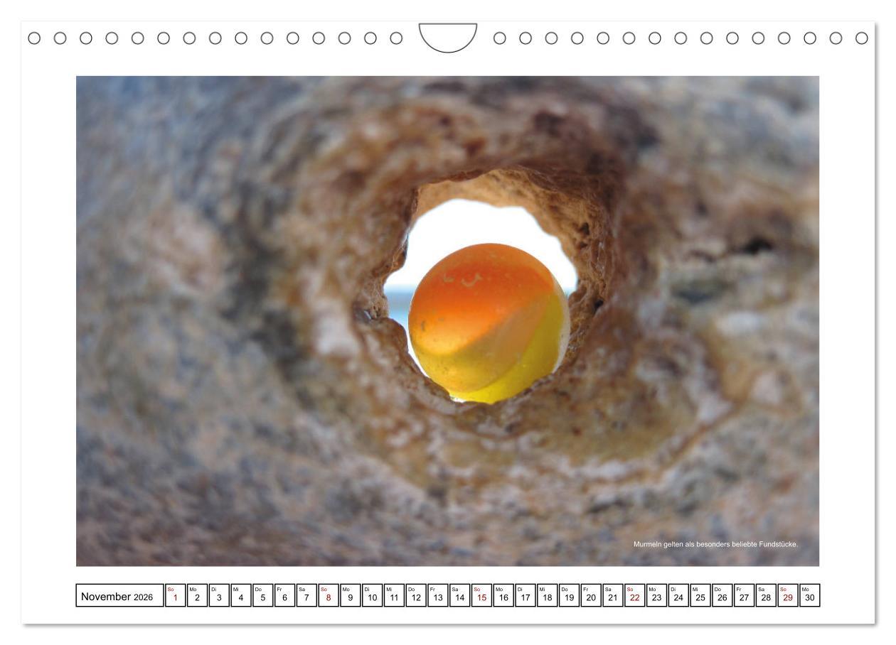 Beispielinhalt (Bild) Meerglas - Juwelen der Meeres (Wandkalender 2026 DIN A4 quer), CALVENDO Monatskalender