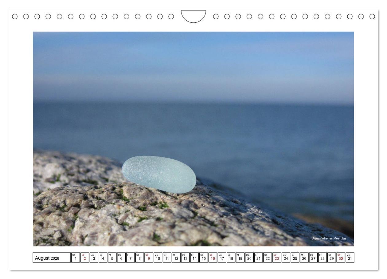 Beispielinhalt (Bild) Meerglas - Juwelen der Meeres (Wandkalender 2026 DIN A4 quer), CALVENDO Monatskalender
