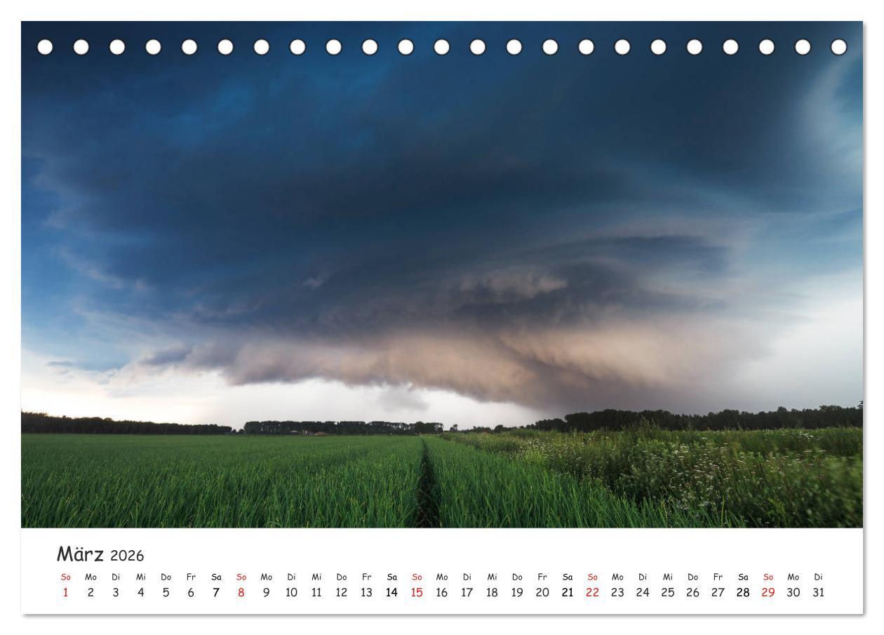 Beispielinhalt (Bild) Gewitterwelten (Tischkalender 2026 DIN A5 quer), CALVENDO Monatskalender