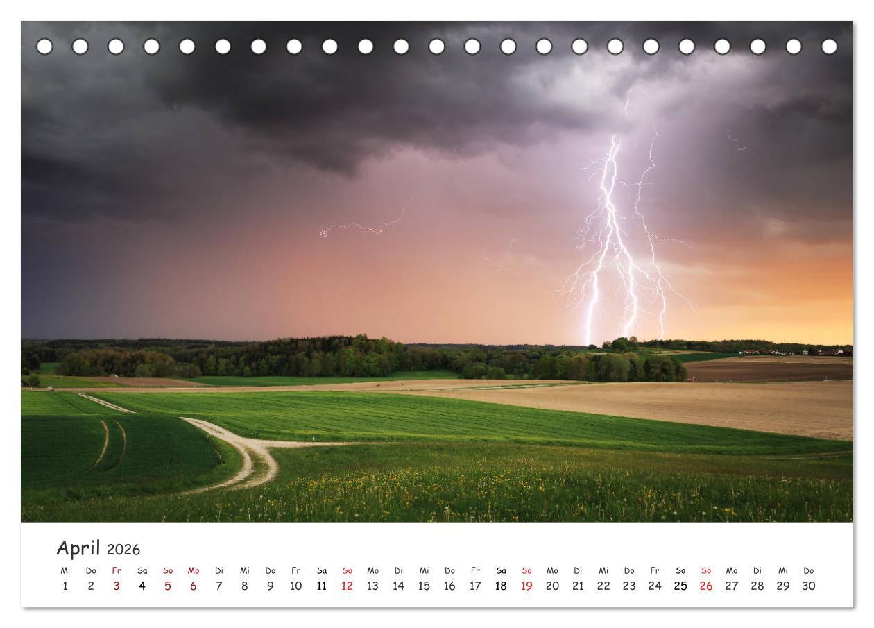 Beispielinhalt (Bild) Gewitterwelten (Tischkalender 2026 DIN A5 quer), CALVENDO Monatskalender