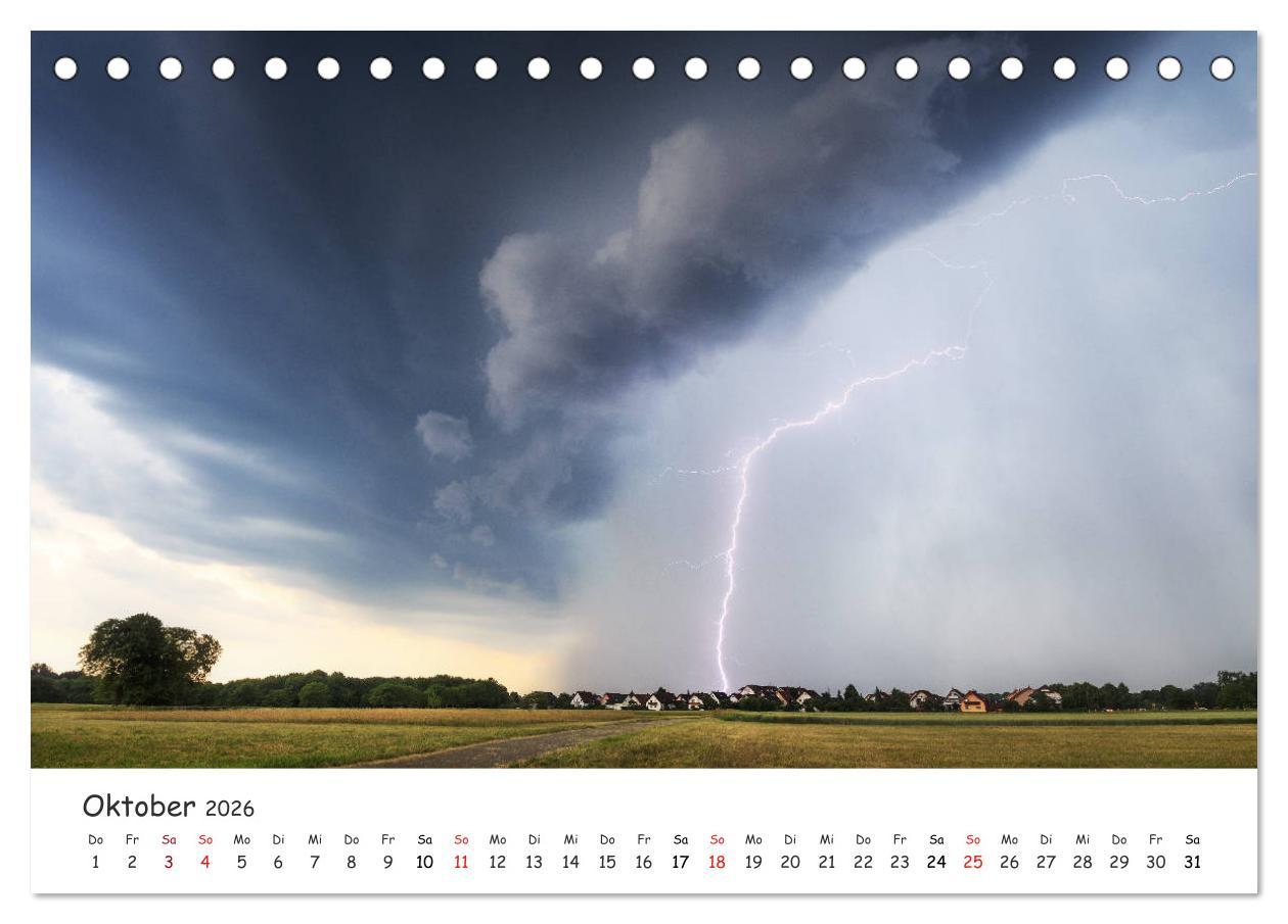Beispielinhalt (Bild) Gewitterwelten (Tischkalender 2026 DIN A5 quer), CALVENDO Monatskalender