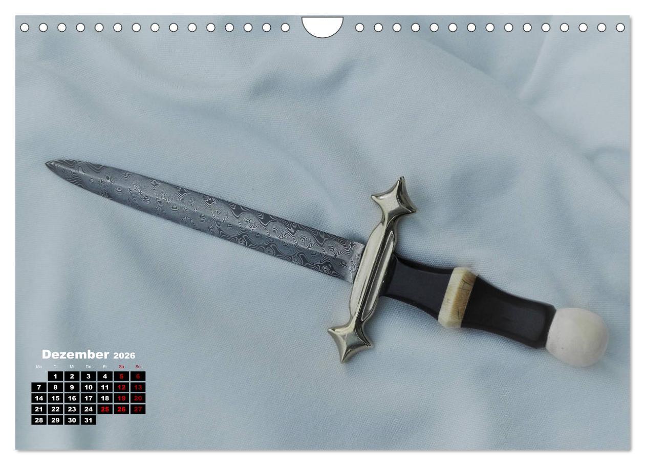 Beispielinhalt (Bild) Messer - Leidenschaft in Stahl (Wandkalender 2026 DIN A4 quer), CALVENDO Monatskalender