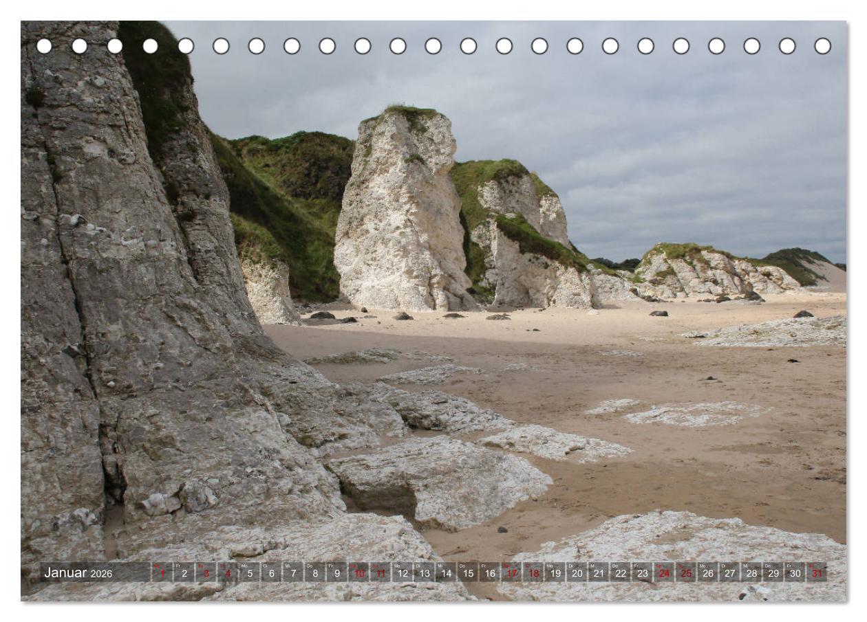 Beispielinhalt (Bild) Irland 2026 - Die schönsten Reiseziele (Tischkalender 2026 DIN A5 quer), CALVENDO Monatskalender